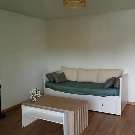 Bright With Pool And Tennis דירה *