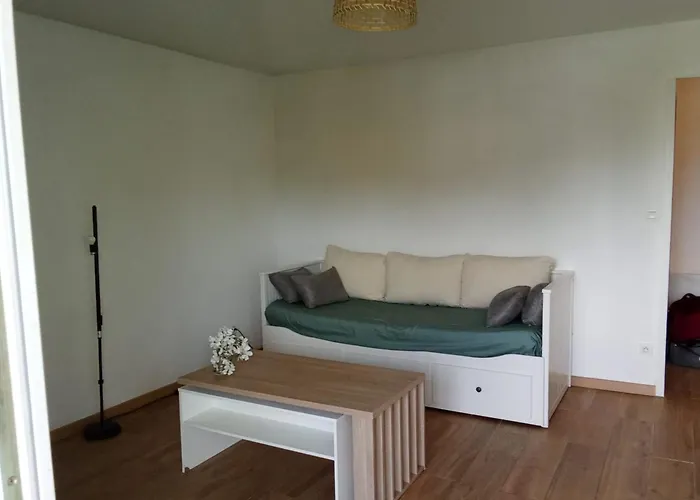 Bright With Pool And Tennis Appartement *